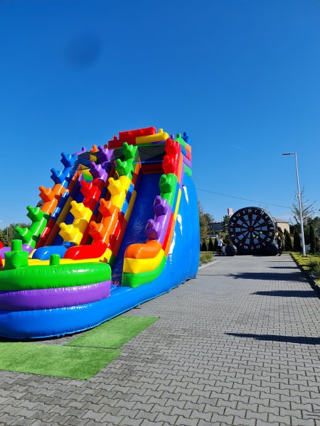 Wynajem dmuchanych atrakcji